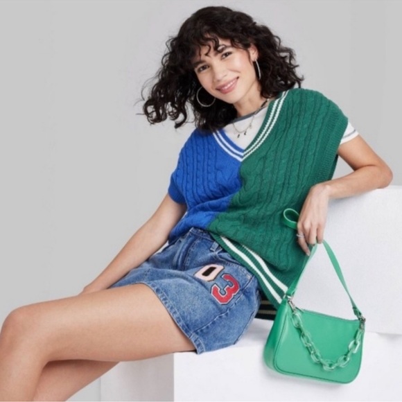 Wild fable Women's Oversized Sleeveless
Sweater Vest - Picture 2 of 8